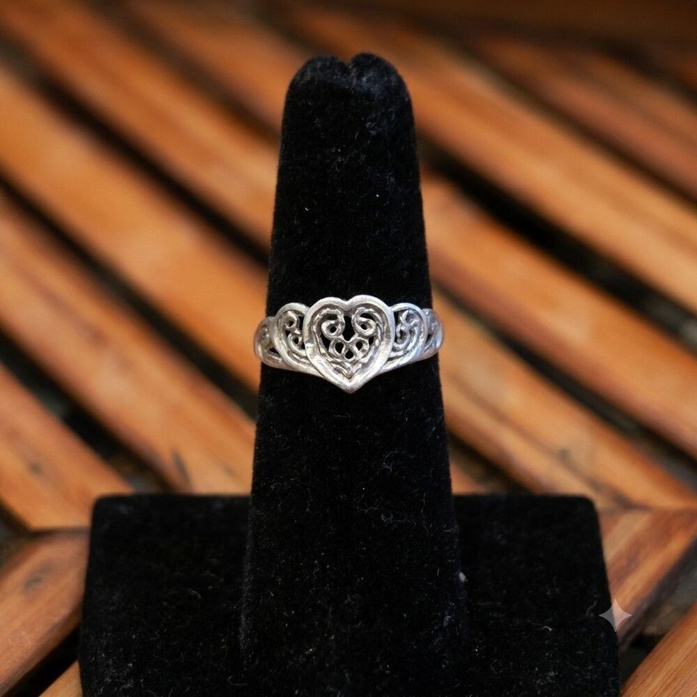 Vintage 925 Sterling Silver Openwork Filigree Heart Scroll Ring Size 5.75 Boho